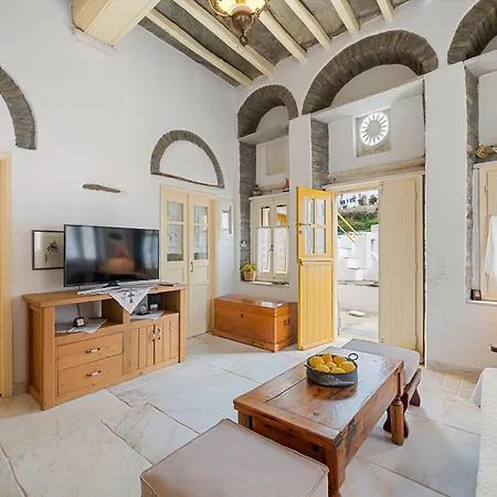 Lemon Tree House Tatil Evi Pánormos